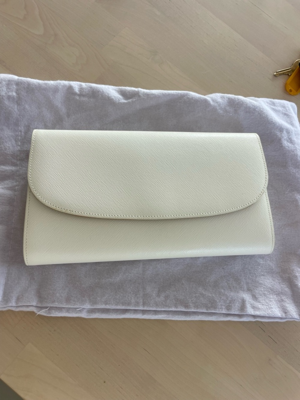 Elegant White Women’s Envelope Clutch